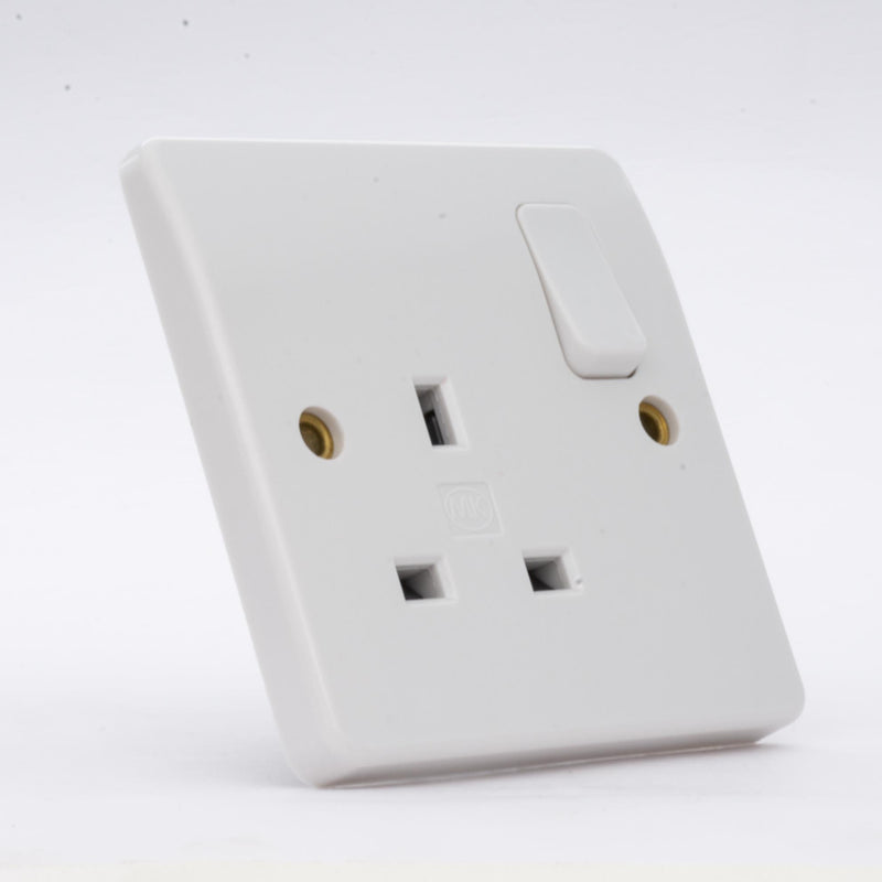 MK Logic Plus - K1257 WHI - 13a 1g Non-standard Double Pole Switched Socket MK Logic Plus - K1257 WHI - 13a 1g Non-standard Double Pole Switched Socket