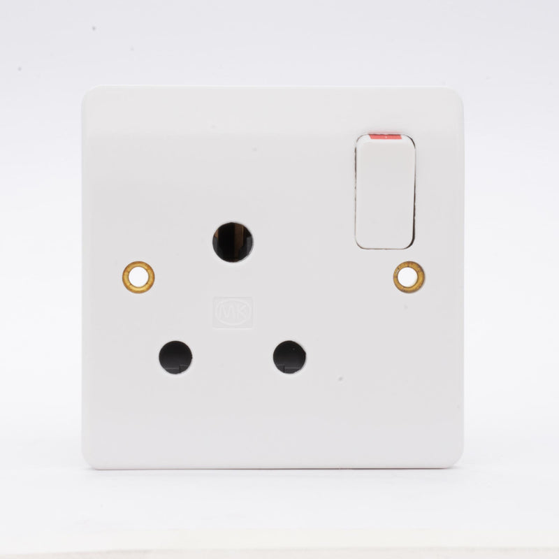 MK Logic Plus K2893WHI, 15A Single Switch Socket Round Pin